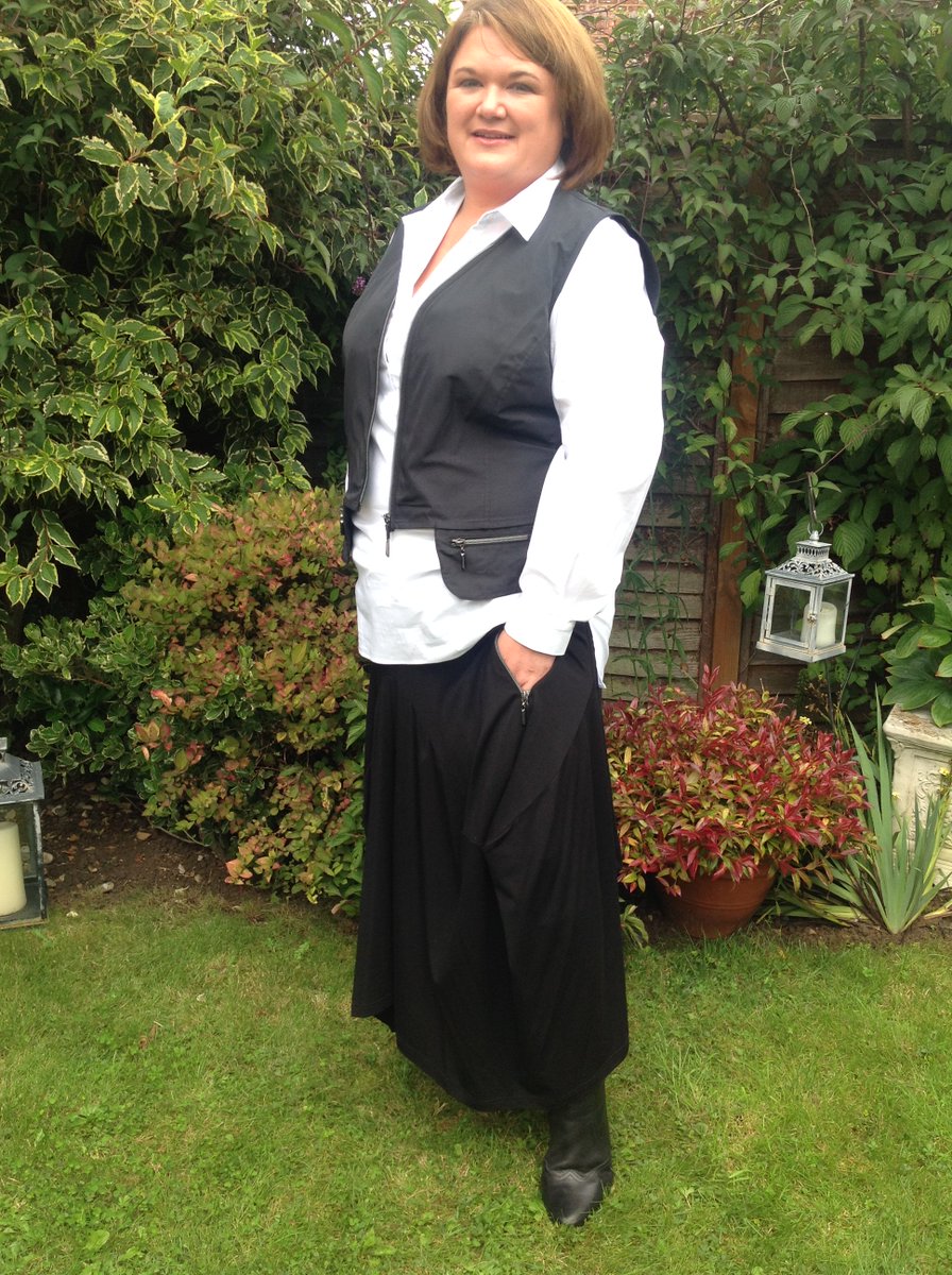 DizzedPlus's tweet image. zamira modelling our range from #qneel #plus sizes up to 26 now with #massive discounts