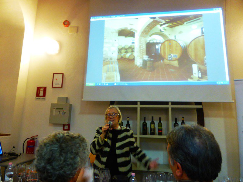 DocOrcia il #vino più bello e 'più bono' del mondo... vini Orcia fanno colpo sui #sommelier #AIS Arezzo.. Sul blog: bit.ly/2kg9XM1
