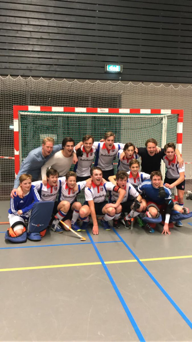Stichtsche's tweet photo. Ons aller @SCHCJB1 plaatst zich voor de finale van de landskampioenschappen! Van harte mannen en staf! We zijn trots! #SCHCdatzijnwij https://t.co/JGXPaXhS41