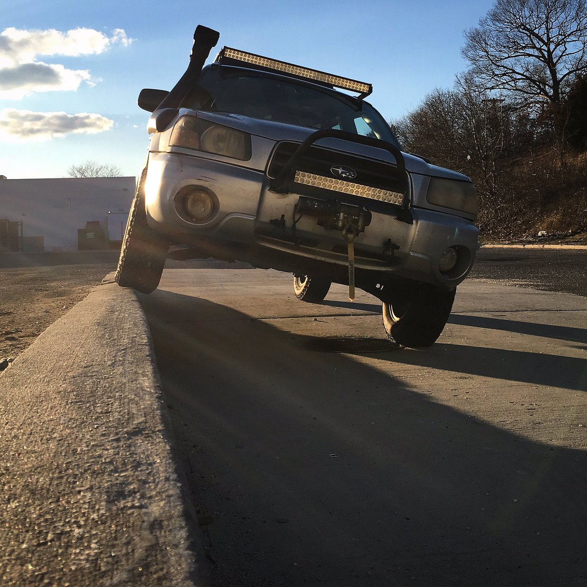 JESSESAYRE's tweet photo. #Subaru forester #sg5 #subie #snorkel #led #lightbar #superwinch #winch #sumoparts #2inchlift #generalgrabberat2 #donttakelowforananswer https://t.co/AJG2dAGIWG