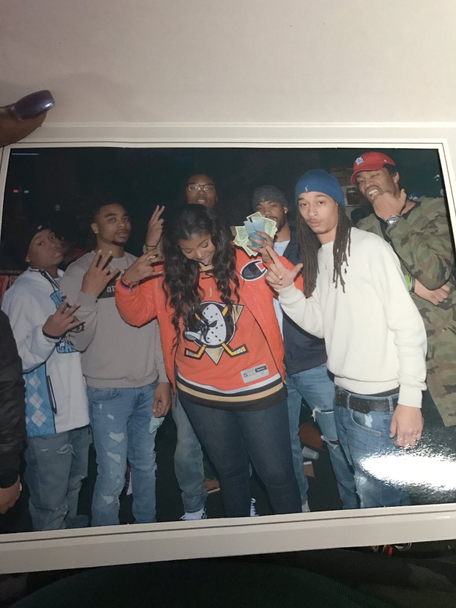 QueenOfTingz's tweet photo. #QueenWeekend https://t.co/oAM7QKvvrQ