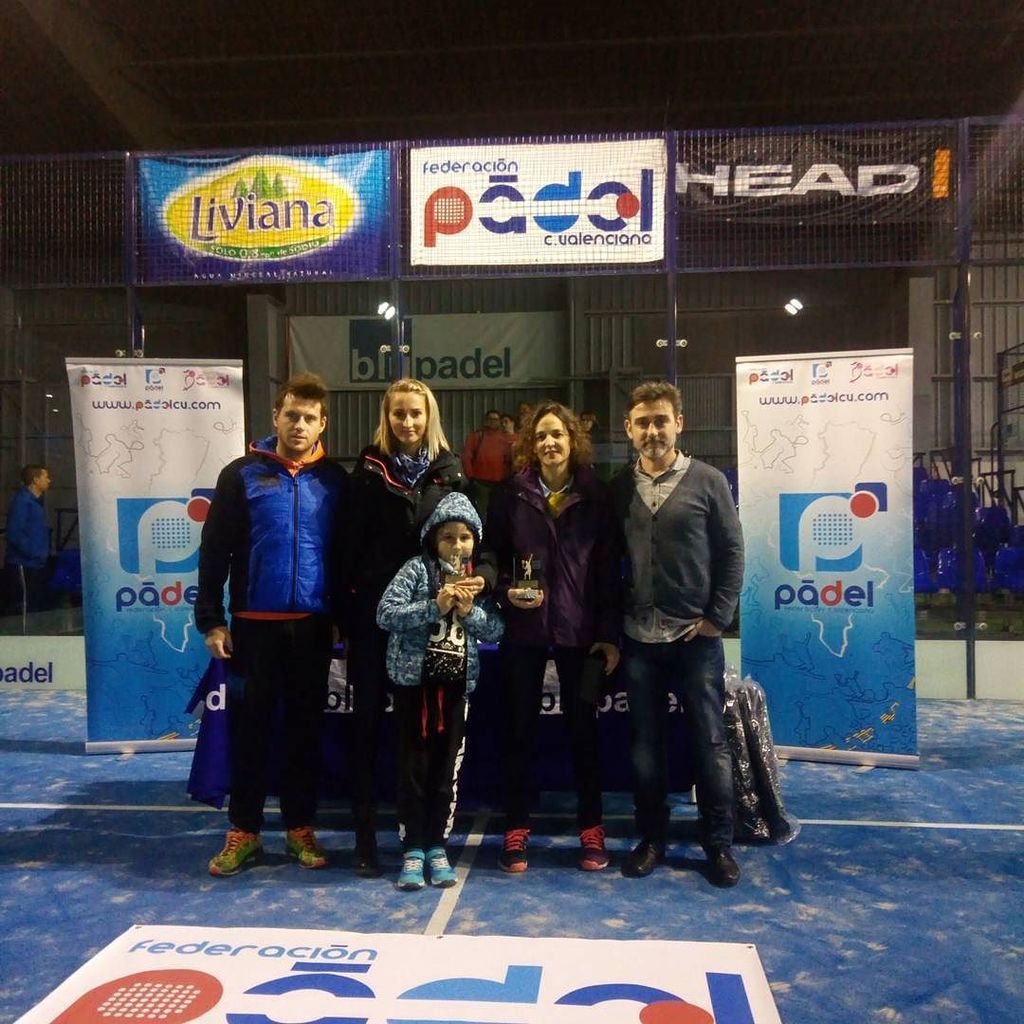PadelCV's tweet photo. Entrega de premios #Blupadel #Alicante #Open26 https://t.co/9Rwl4sJNxo