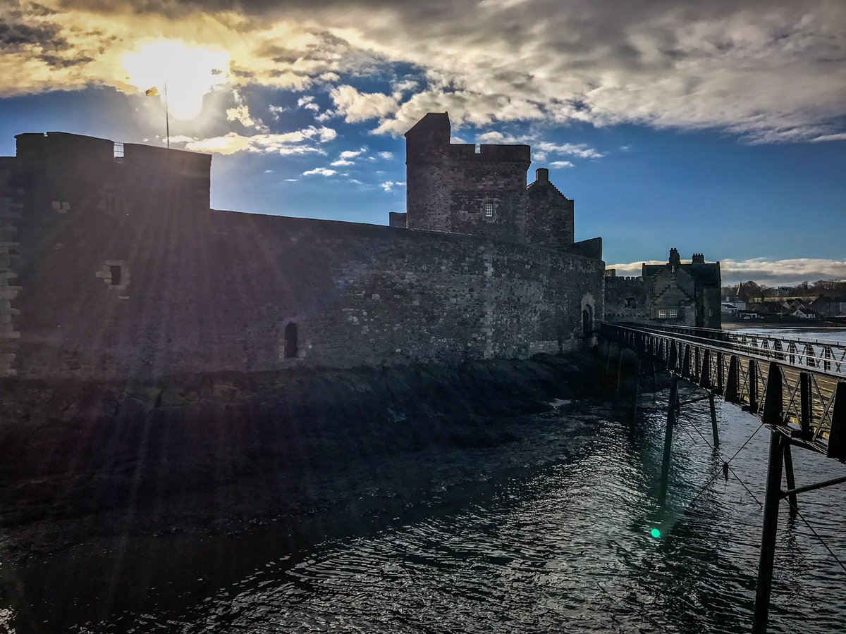 ScoTraveloholic's tweet photo. Fantastic and productive day on our #CastlesTrail We've visited two castles, one of it was remarkable Backness Castle #ScotSpirit #HHA2017 https://t.co/AnuPGcyVBG