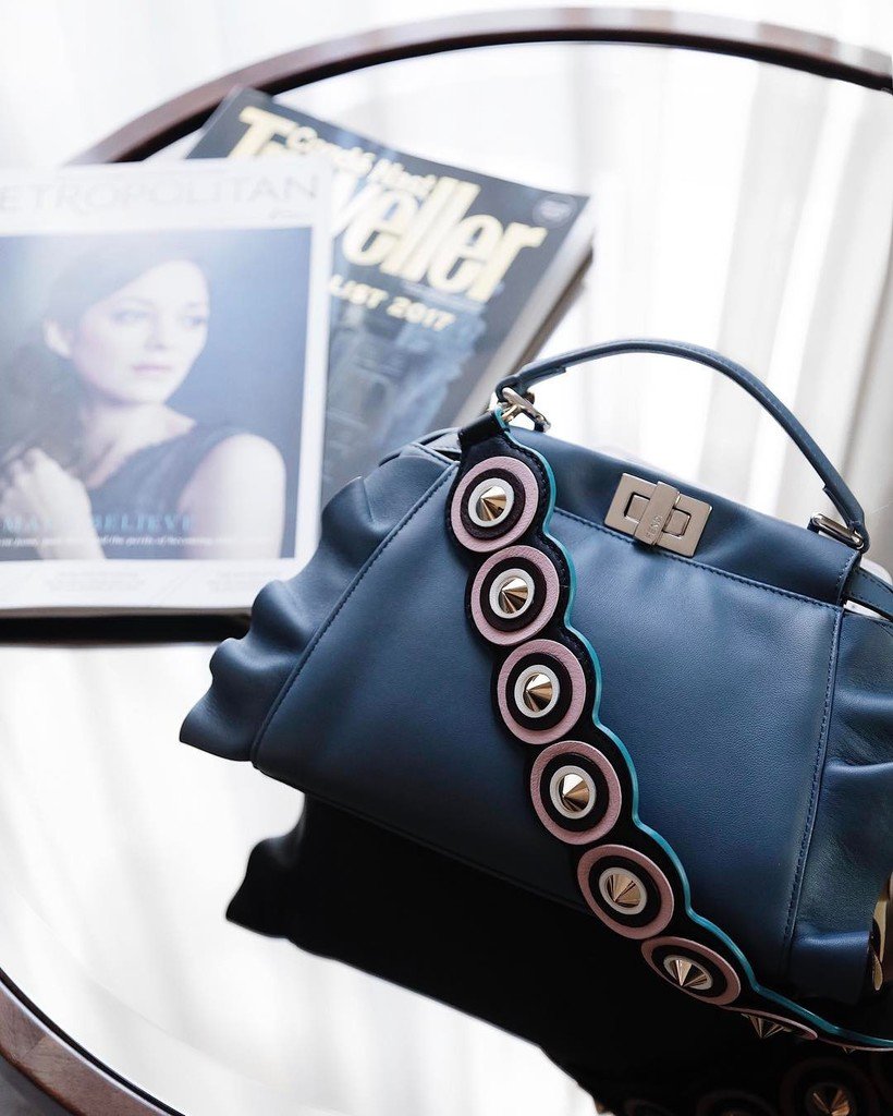 jessimalay's tweet photo. Winter Blues 💙💙💙 @Fendi
Happy Sunday my loves!
#peekaboobag #strapyou #fendi https://t.co/75UuvGz73x https://t.co/AGTaGdrob3