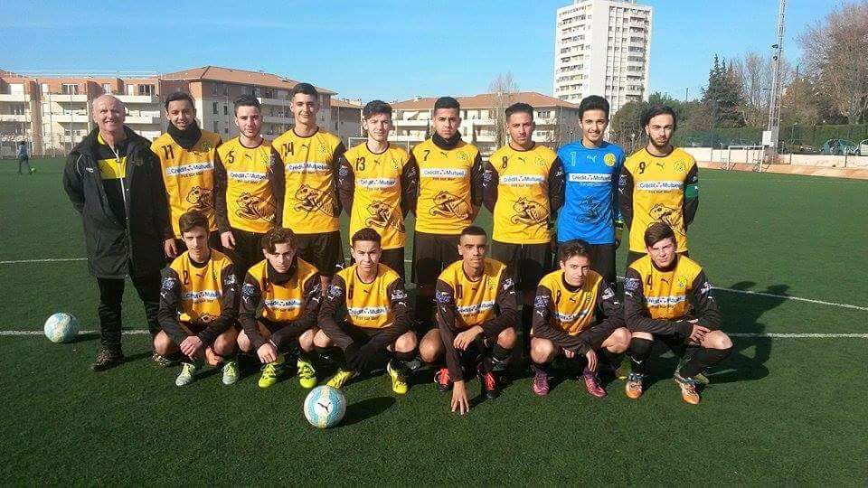 CegarraLucas's tweet photo. Mes frères💛⚫⚽#EsFos #U17DHR https://t.co/Aqbe0ugqSj