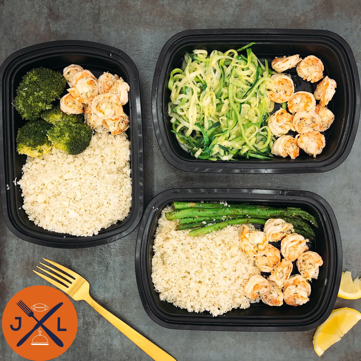JLewCooks's tweet photo. Meal Prep Sundays: Shrimp mixed and matched with #cauliflowerrice #zucchininoodles #broccoli https://t.co/PUQyKe82VO