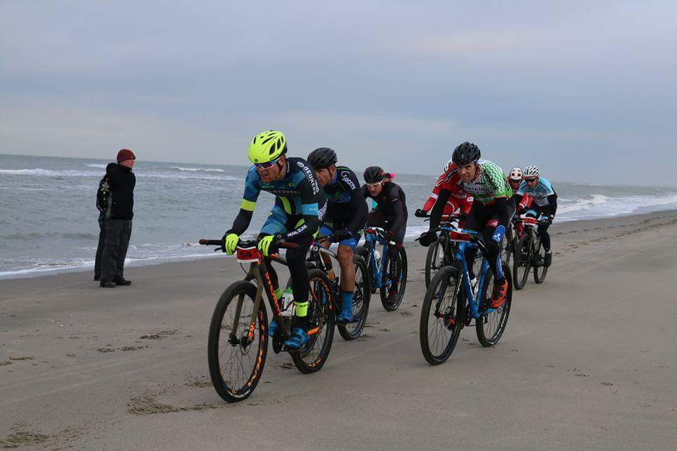 Roy werd vandaag 5e tijdens de Westland MTB Beach Challenge.