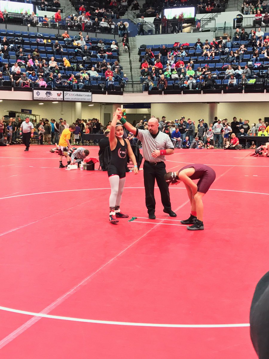 VWC_1's tweet photo. Mike Slade rocking the new VWC singlet at USA state! #Hitter https://t.co/QewuFFLAvj