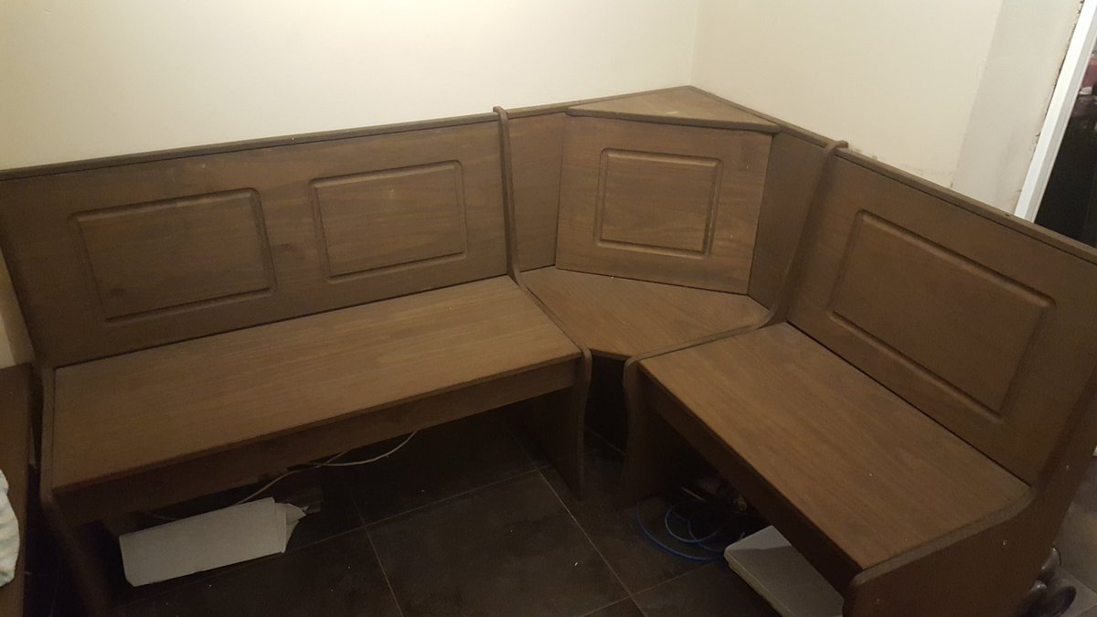 MbaTiling's tweet photo. #free - #diningroomfurniture #bench #diningrooms #kitchenideas  #freebies corner dining bench. DM if interested https://t.co/pD8w9zDcuE