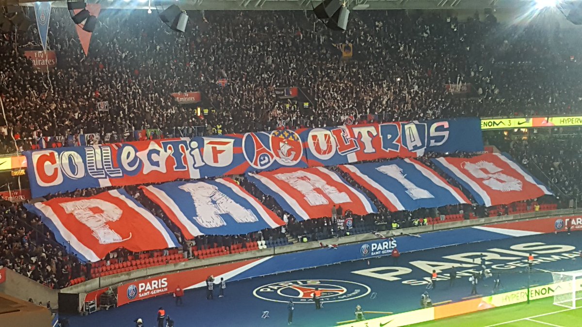 siniecko's tweet photo. Et maintenant, le retour des banderoles ! #PSGASM @Sports_fr @PLRGT https://t.co/CFmGzL5nyN
