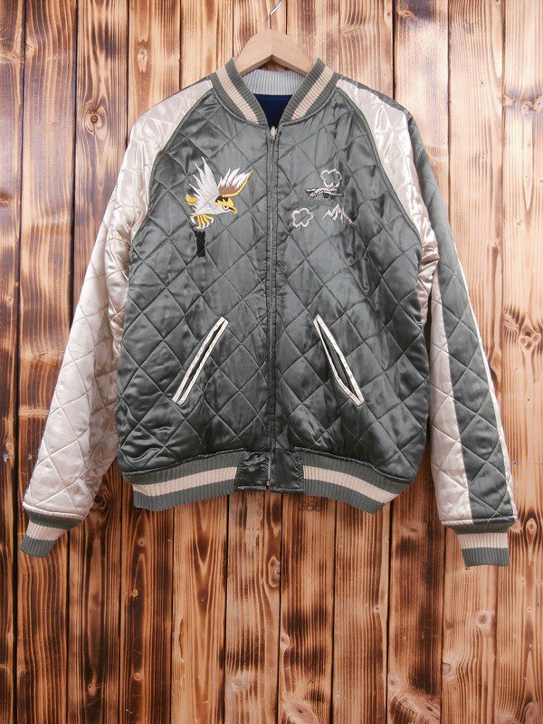 CnHql's tweet photo. 【中古】AVIREX スカジャン
https://t.co/oL54r8bV6c https://t.co/VEvo4BKSZ5