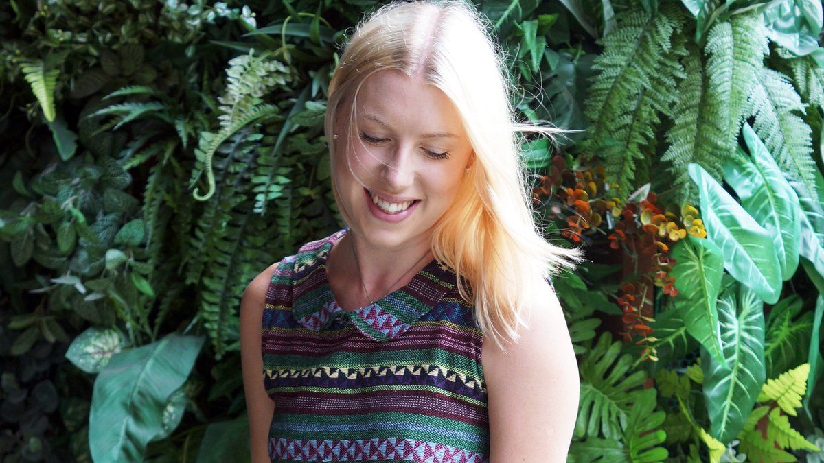 Charity shopping tips from the ethical fashion blogger who rarely spends more than £1 a go on her clothes buff.ly/2jwHQqG
