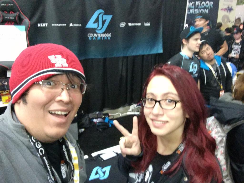 thoseangiepants's tweet photo. Checking out CLG and @DXRacer at PAX South! #CLGPAX https://t.co/CEmX4YkzCP
