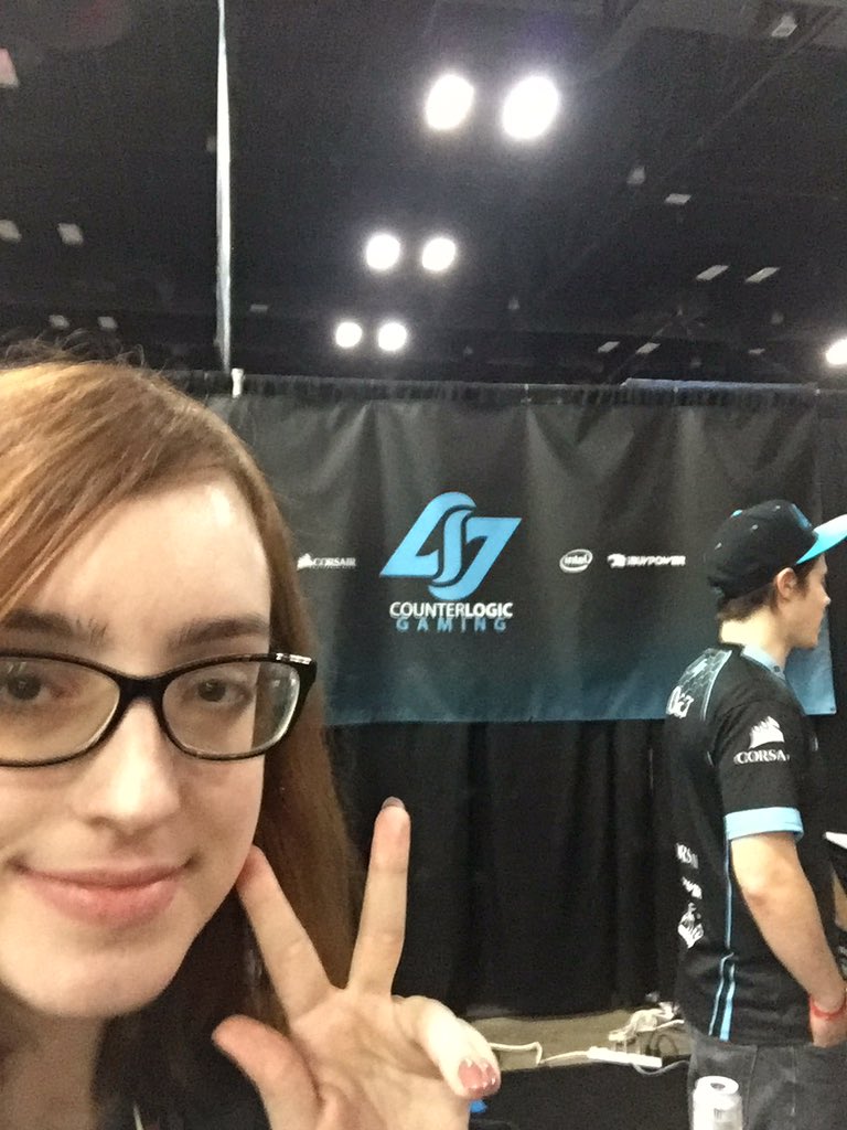 Sonychu's tweet photo. At the Counter Logic Gaming booth! Here's my entry to win thier @DXRacer chair. #clgpax https://t.co/w0AeJl5A6G