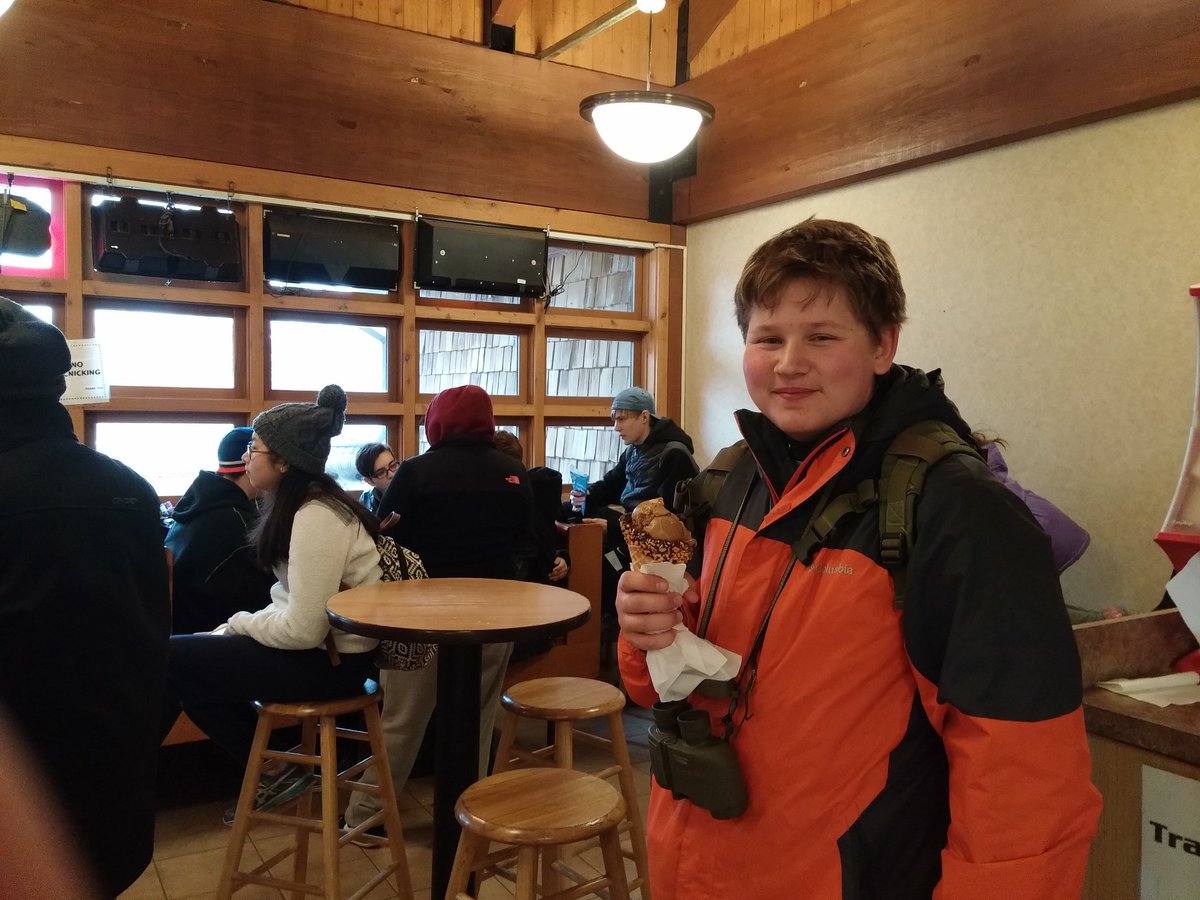 debbie_pohlmann's tweet photo. Just not cold enough. How about some ice cream? #explore @MrKamper @phsccwildcats #bioexplorations https://t.co/GMQ6fHFaU7