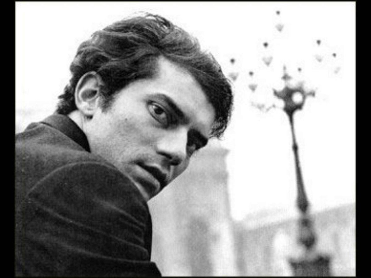 PazziPerIlBlog's tweet image. Io sono uno che sorride di rado ma in giro ce ne sono già tanti che sorridono sempre, però poi non ti dicono mai cosa pensano dentro #Tenco