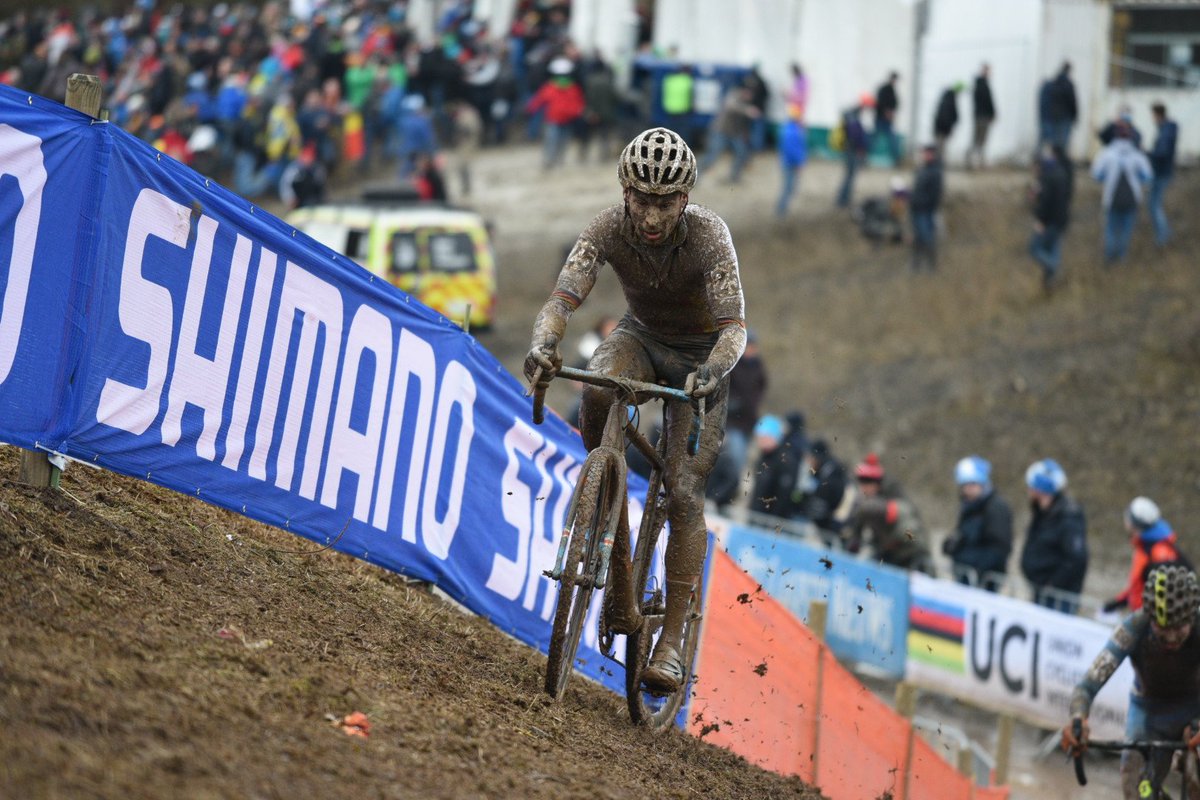 Die heutigen Ergebnisse der #cxworlds in #Bieles2017 :
L. Meiler: 34
S. Weber: 10
N. Märkl u. S. Weber damit bestplatzierte Fahrer des BDR!