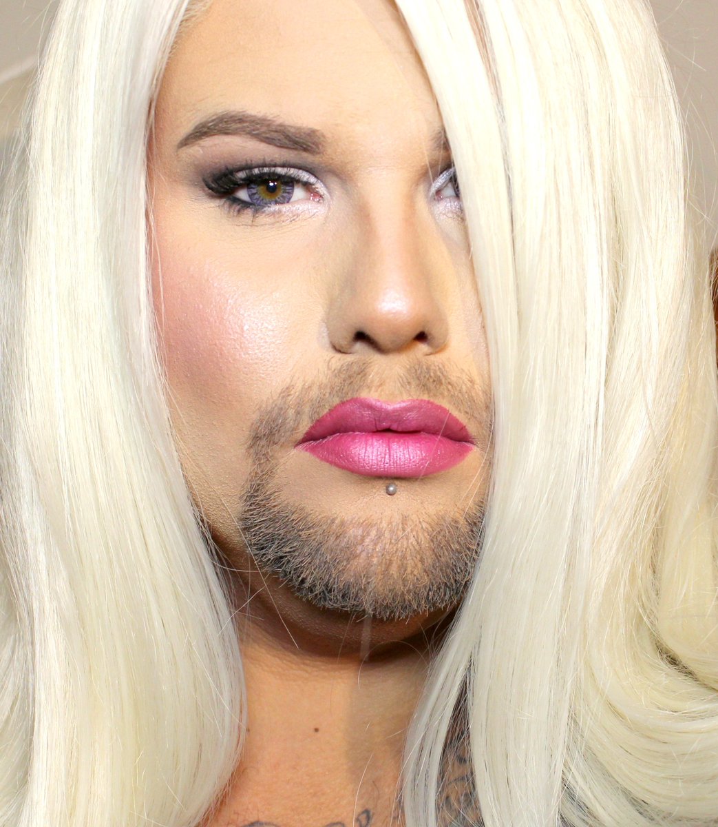 MakeupbyaaronX's tweet photo. am so loveing my new #makeup look i did over on #youtube  go cheack it out https://t.co/jHaPvJe546