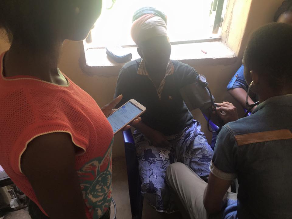 SACHealthInitia's tweet photo. wonderful day at Orisunmibare,our 1st free monthly rural clinic in 2017 proud to announce we successfully adopted electronic medical records https://t.co/prQ2lIh6Od