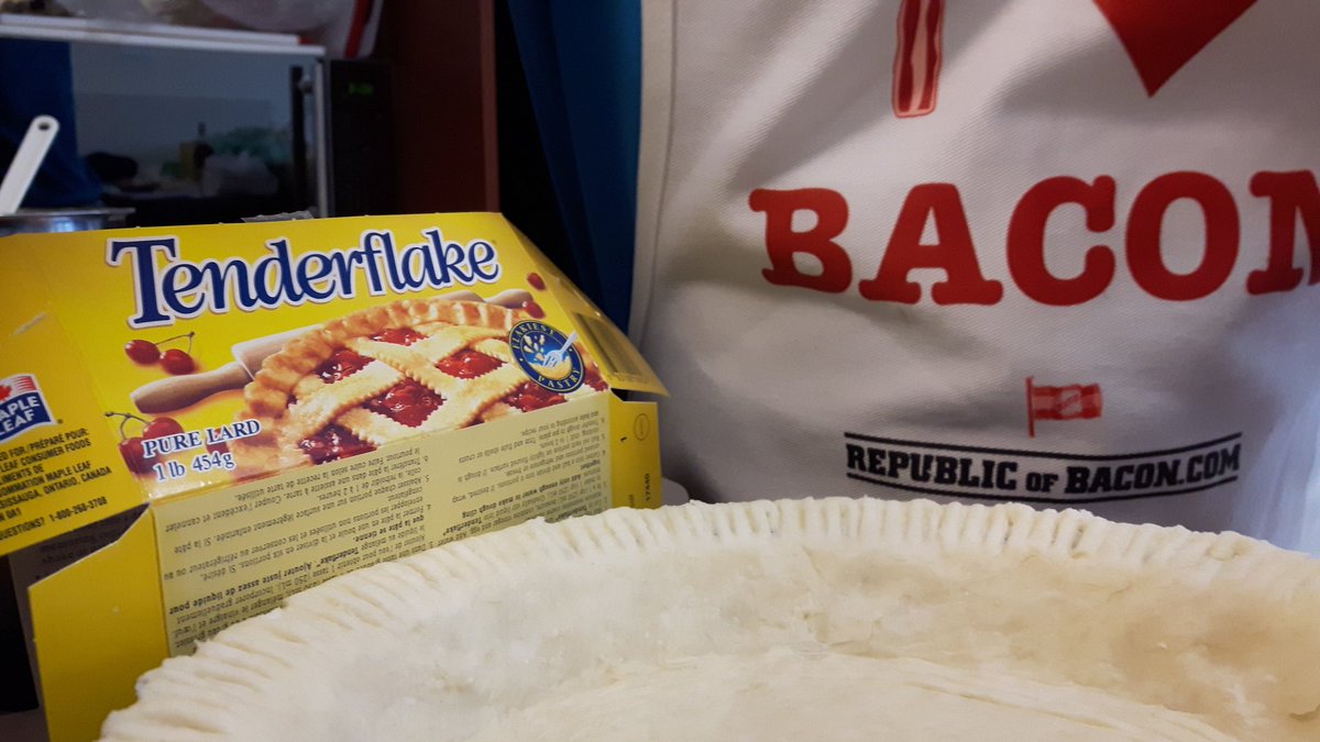 Chris_Lenz's tweet photo. Don't worry, I still love you Bacon! #Bacon  #mapleleaf #tenderflake #pumpkinpie https://t.co/WOZUWoNDH3