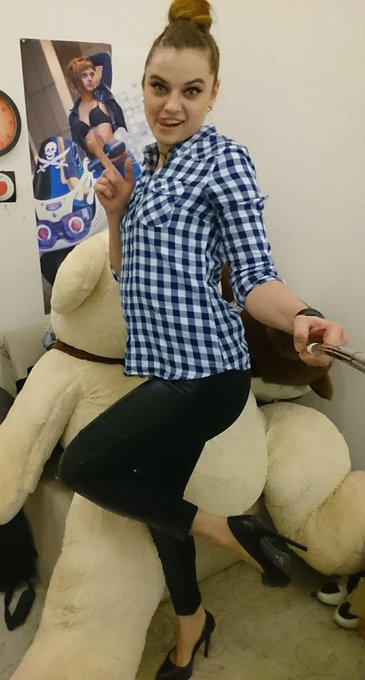 Hey hey guys.i'll be online soon.join me @CamAngelz  @chaturbate https://t.co/QGXtQccSzY #squirt #teen<a class="tags" target="_blank" title="On Twitter" href="/?out=eyJ0eXAiOiJKV1QiLCJhbGciOiJIUzUxMiJ9.eyJpYXQiOjE3MjQ3NjY4MzEsImlzcyI6InR3cG9ybnN0YXJzLmNvbSIsIm5iZiI6MTcyNDc2NjgzMSwiZXhwIjoxNzU2MzAyODMxLCJyZWRpcmVjdF91cmwiOiJodHRwczovL3R3aXR0ZXIuY29tL0NhbUFuZ2VseiJ9.he9W1cG75r7f9MrCMDY9QpUSjQVBYJi5eZRXVMqKM01C1bpuTyHcEckBk9ssE2kSyKViA_tfwPdBMtRtxedyAQ">@CamAngelz</a><a href="/tag/model"class="tags"><span>#model</span></a><a href="/tag/teen"class="tags"><span>#teen</span></a><a href="/tag/squirt"class="tags"><span>#squirt</span></a>