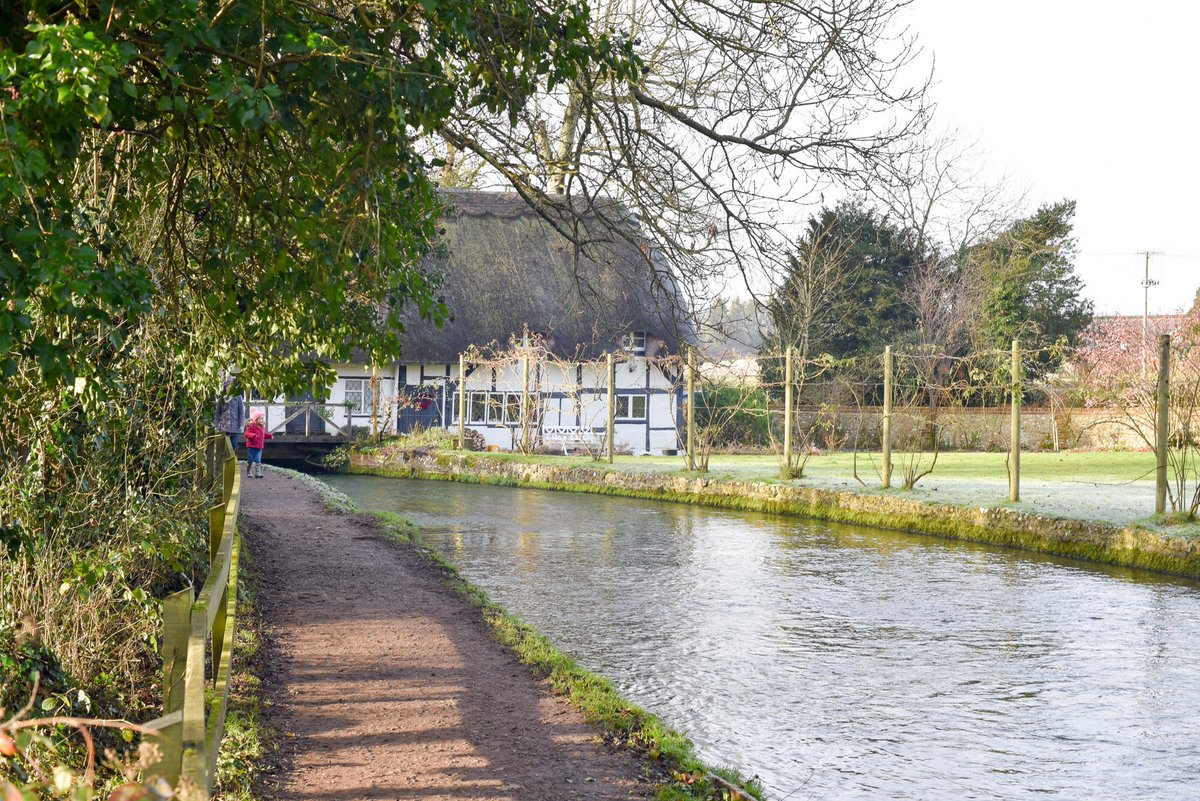 alltalresford's tweet photo. Walks look good here in any weather. See you in #Alresford #hampshire #milleniumtrail #alresfordwalk #sundaywalks #familywalk #freshair https://t.co/mSvyDS2N6E