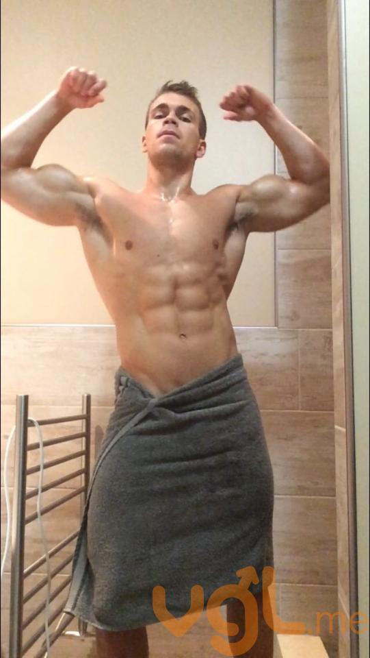 vglapp's tweet photo. #TowelTuesday, brought to you by #VGLapp 💦 https://t.co/vVVdddeKdS #gayjock #gaymuscle #bromo #gaysexy #hotgay 📲 https://t.co/2WyEMMvWya https://t.co/B1Z9qsPs6C
