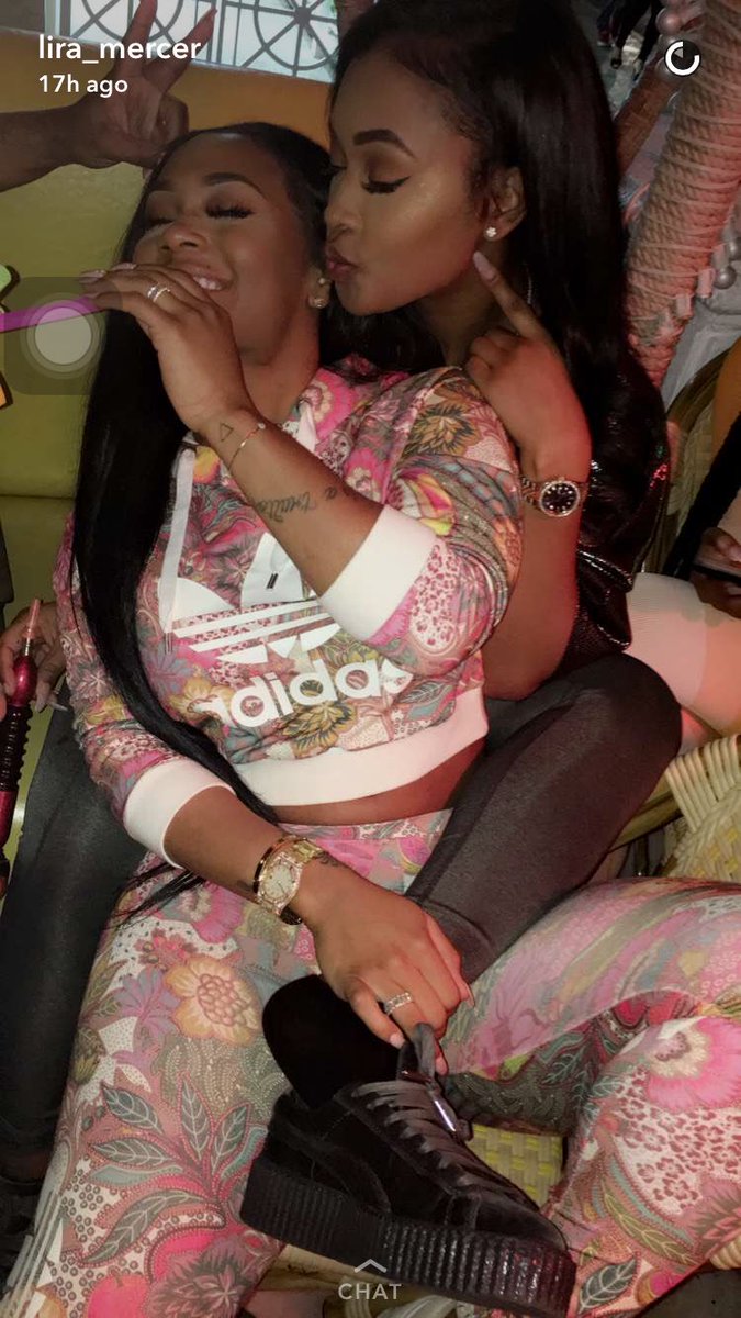 SaySheFromCali's tweet photo. My ALL time favorite duo 😍🌹 https://t.co/aqdDKQevSX