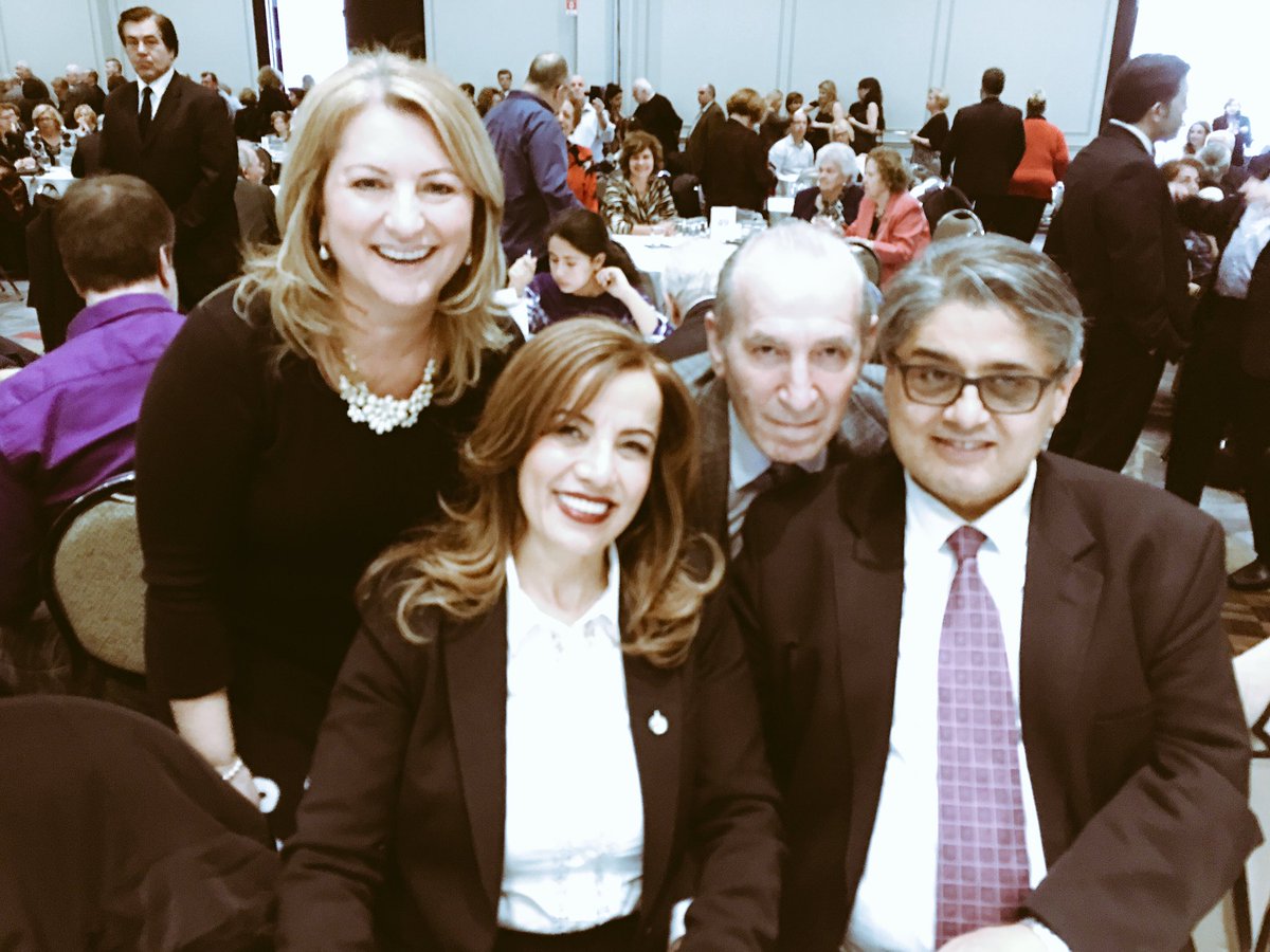 eva_nassif1's tweet image. Au #Saveurs&amp;amp;Traditions" de la #CommunautéHellénique2017. Près de 1400 personnes, en présence de son Exc.Nicolas Sigalas #ConsGén#Grèce#vimy