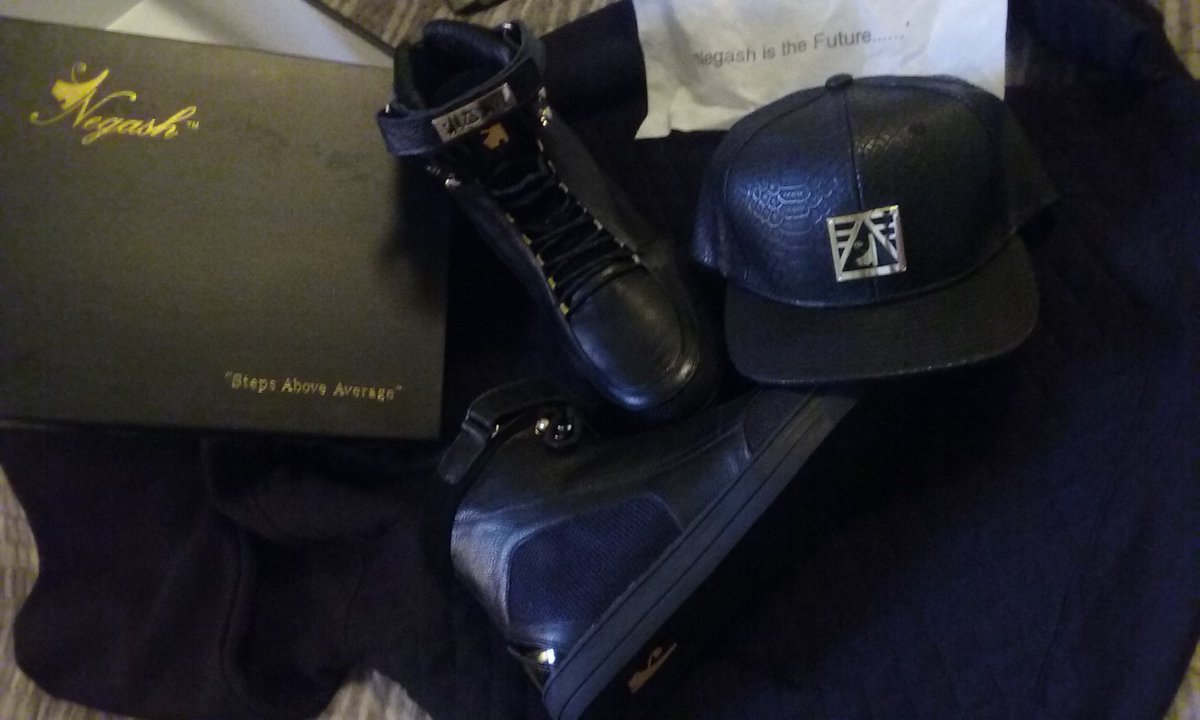 IamDevJB1's tweet photo. Check out!
@Negash83 
#DETROIT
#shoe #brand
#iRockNEGASH 
#NegashIsTheFuture
#StepsAboveAverage
#PictureMeRollinDJB https://t.co/RkKSPI037V