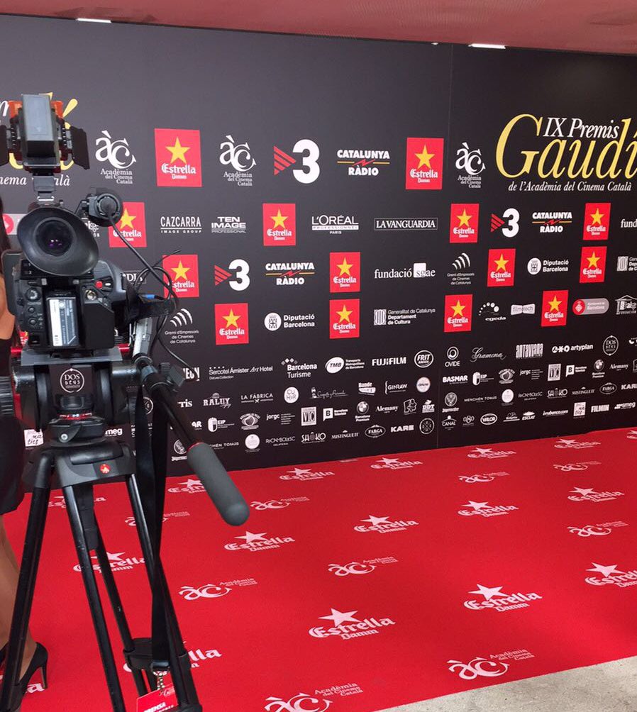 NuvolaPodcast's tweet photo. L'equip de Núvola ja estem preparats per estrenar el nou programa dedicat a la IX edició dels Premis Gaudí! https://t.co/zGTPxtZdsU