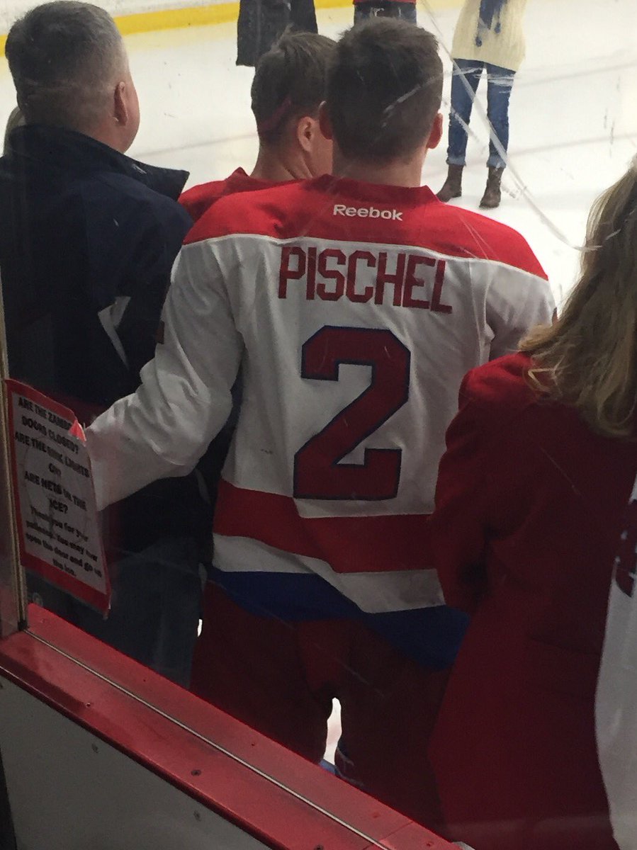 TBowers3's tweet photo. Senior night for one of the most accomplished players in @TWHSHOCKEY history. #GoCards @wcsdistrict #ItsWorthIt https://t.co/Jg2a5mjqOv