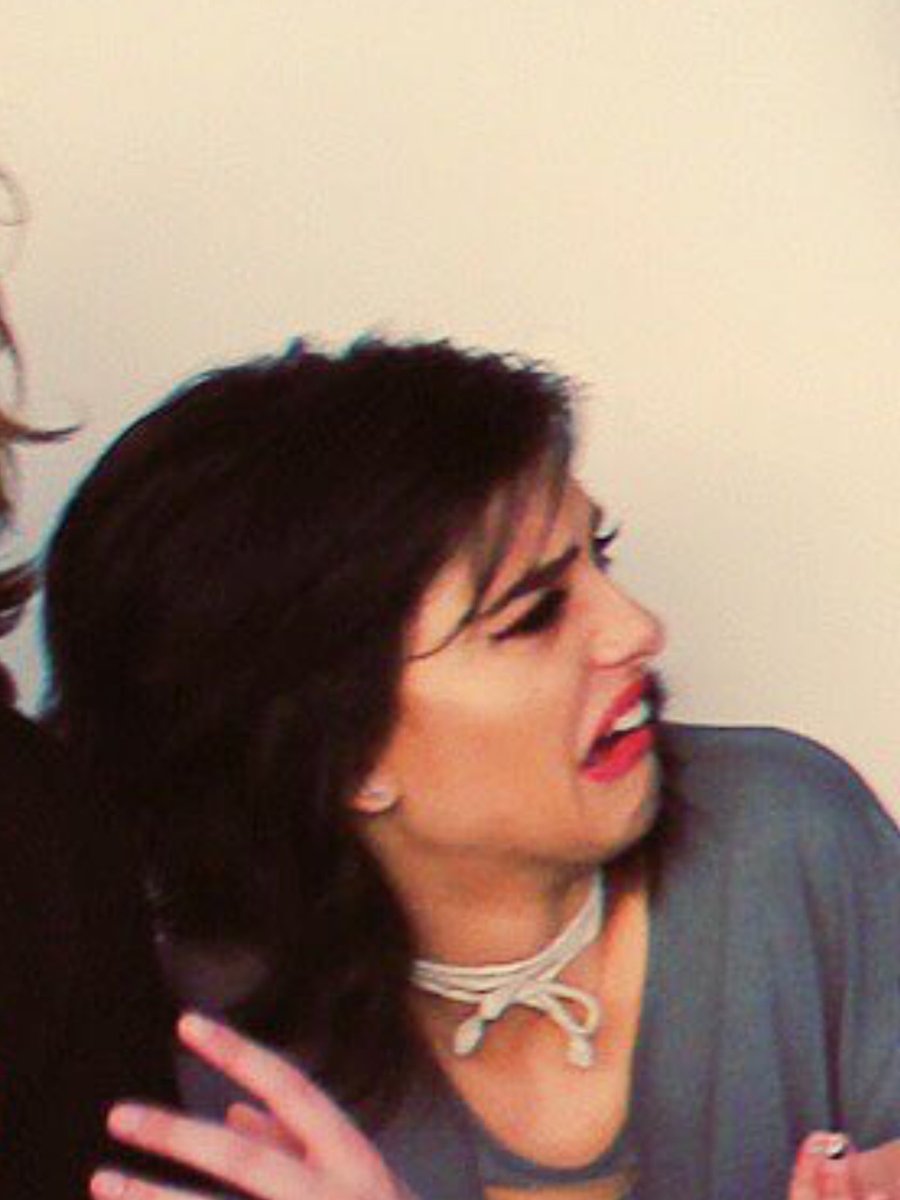HesAustraIian_'s tweet photo. when someone tells me they don't like @HeyViolet https://t.co/Yco4sNAXiw