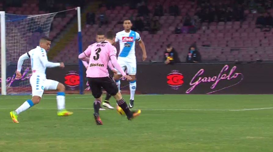 IlMughini's tweet photo. Un cross all improvviso....
Un colpo di testa...
Si gonfia la rete e....
una #GODURIAPAZZESCA
😂😂😂😂😜😜😜😜 https://t.co/5Ytpm8KoOc