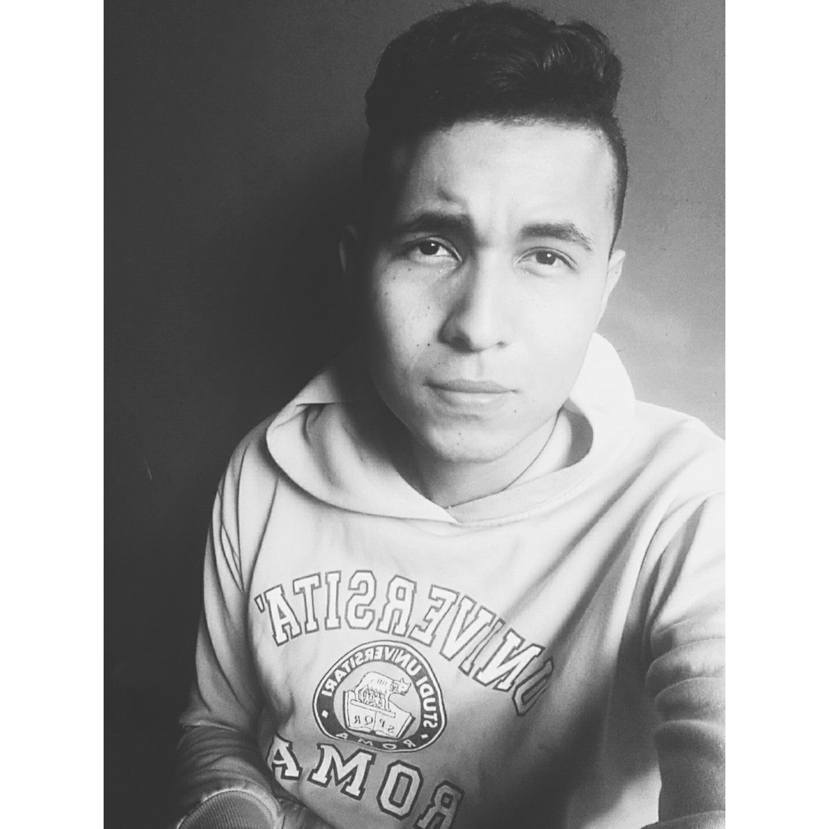 abelarcendra1's tweet photo. muchos hablan a tus espaldas, solo borralo y ya ¥¥ https://t.co/4y52yTO9hB