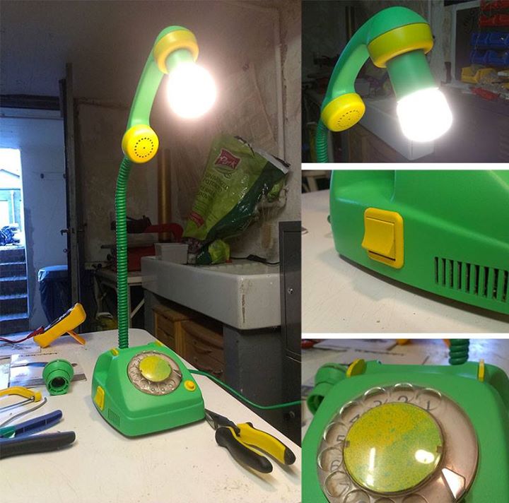 iRecyclart's tweet photo. cool idea to upcycle an old phone!
https://t.co/JmViaHyJBK https://t.co/utuxsE47os