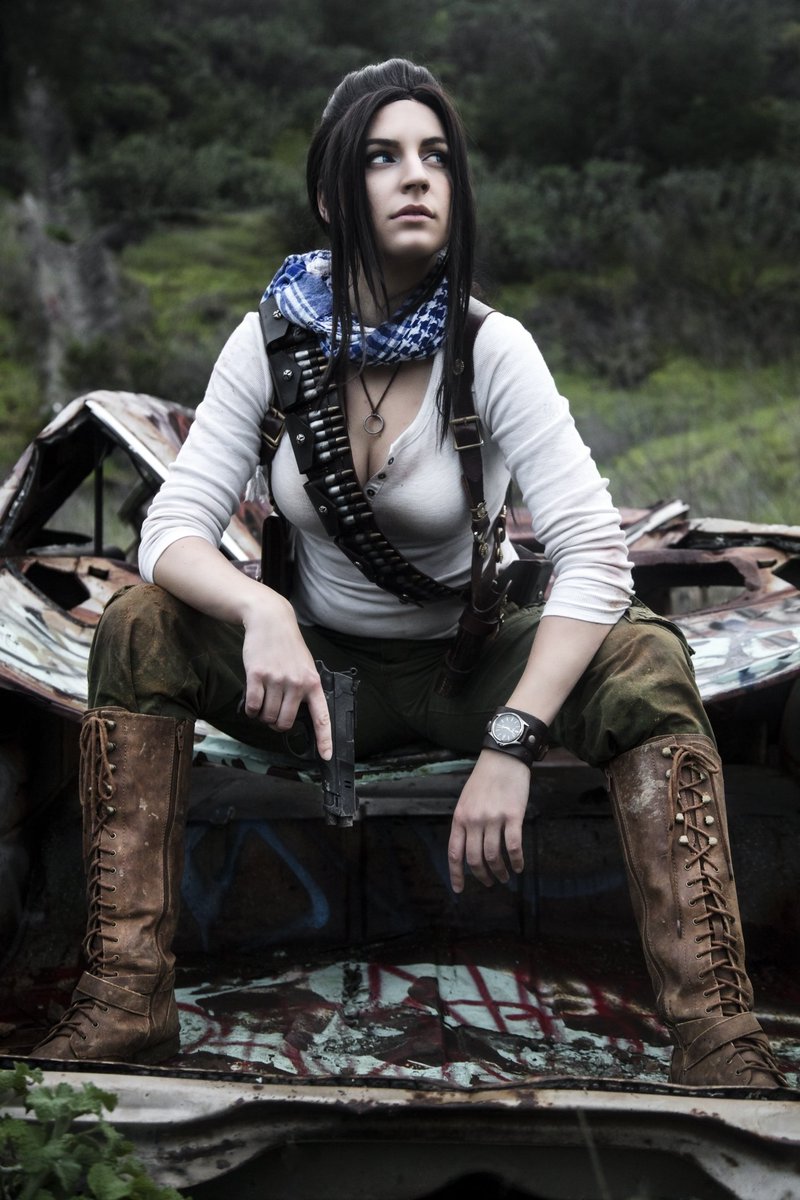 VertVixen's tweet photo. Another new Fem #NathanDrake shot from my shoot last week with @FlipCassidy !! Love this so much!! Leather by @uncharted_leather https://t.co/o4blYyY1zQ