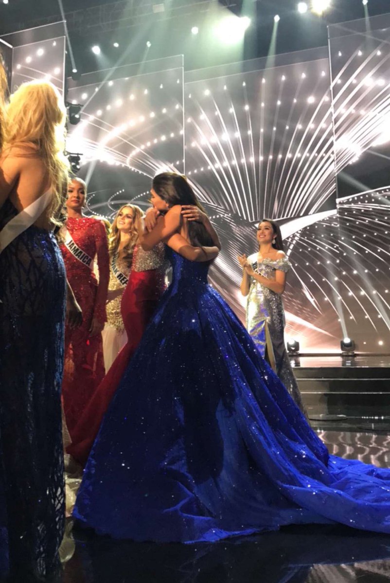 richardjuan's tweet photo. No matter what, the nation's got your back. We love you Maxine! #MissUniverse #Philippines 🇵🇭🇵🇭🇵🇭 https://t.co/7bblVOH9rN