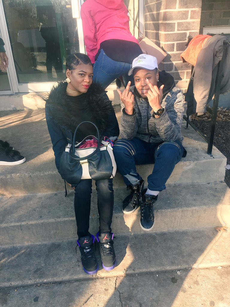 tattedsavage14k's tweet photo. ride or die shawty💉❗️wen u see her u see me💯that's my my blood💉 #samemothersamefather #yallknew 💞💉😍💯💯💯💯❗️❗️❗️ https://t.co/SelOEZsINr