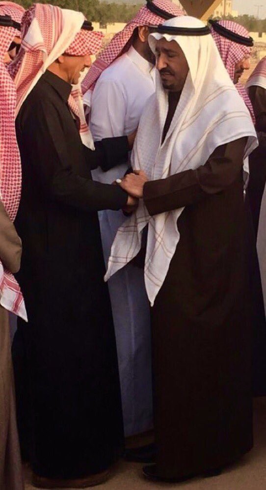 iQnasSudeer's tweet photo. #وفاه_والد_الفنان_ناصر_القصبي
تأكد بأنك عندما تحزن وتحتاج لمن يقف بجانبك
سأرمي بكل خلافاتنا وراء ظهري وأكون معك
يا صديقي .. https://t.co/zgiPW3mVOz