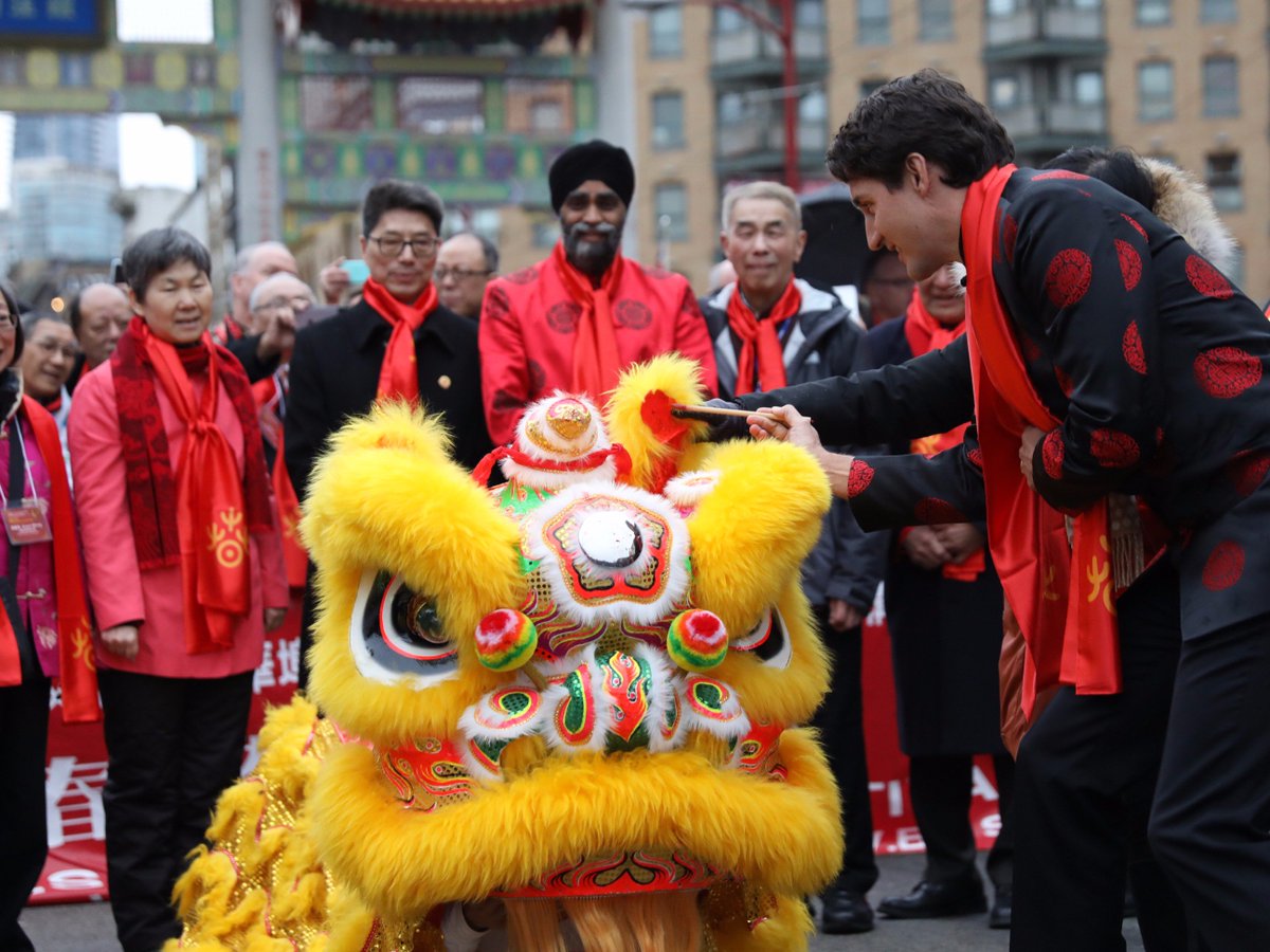 JustinTrudeau's tweet image. A little rain couldn't dampen today's Chinese New Year Parade in Vancouver - thanks to everyone who came out to celebrate.