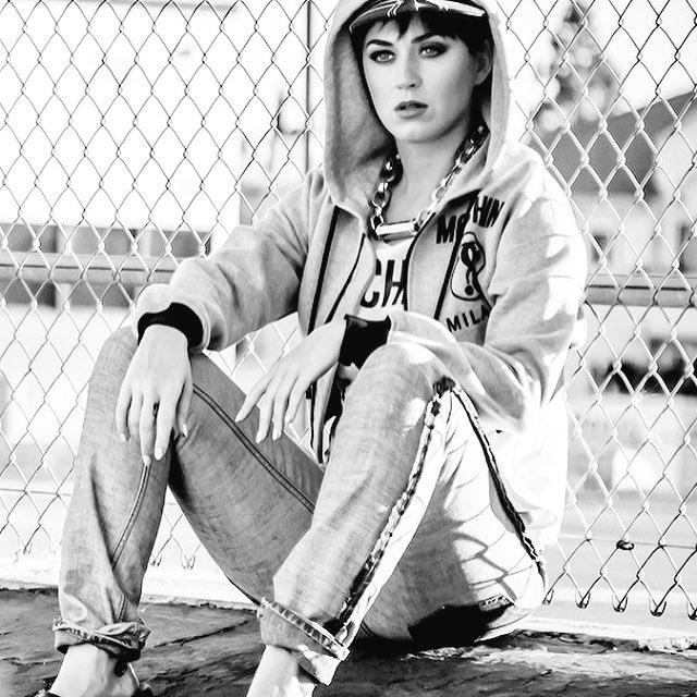 KatysCandyVocal's tweet photo. #WeAreReadyForKP4 #KatyPerryIsCLOSE #katyperry #katycat @katyperry @CapitolRecords https://t.co/SfZtq9wLgW