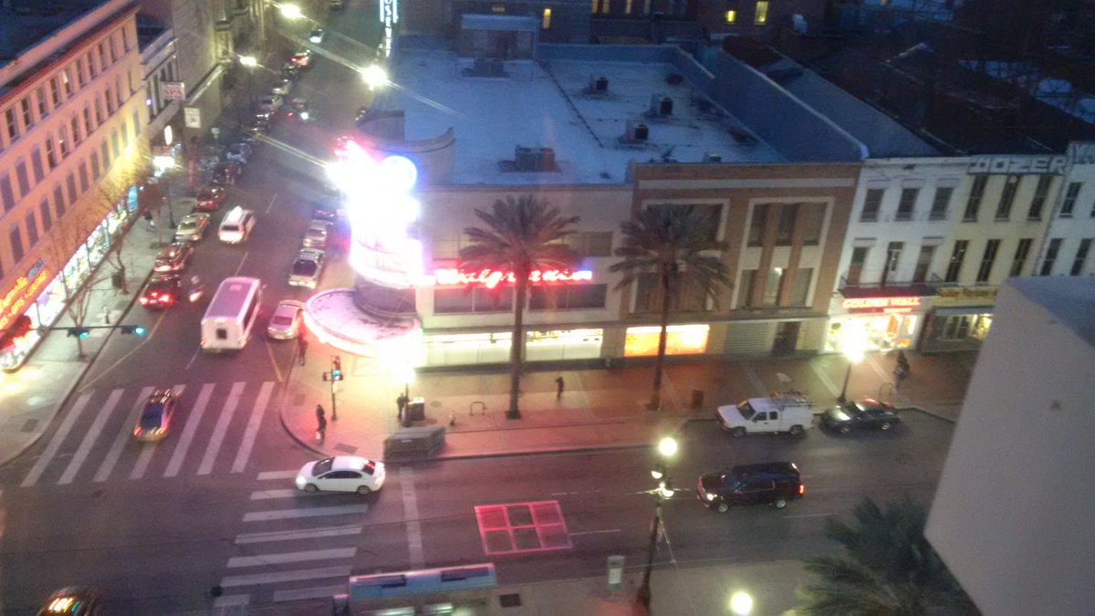 Troc_Rocks's tweet photo. Nice view from #theRitzCarlton ,over looking Canal St,   the #wizards are in house tonight. https://t.co/1tANtFI6va