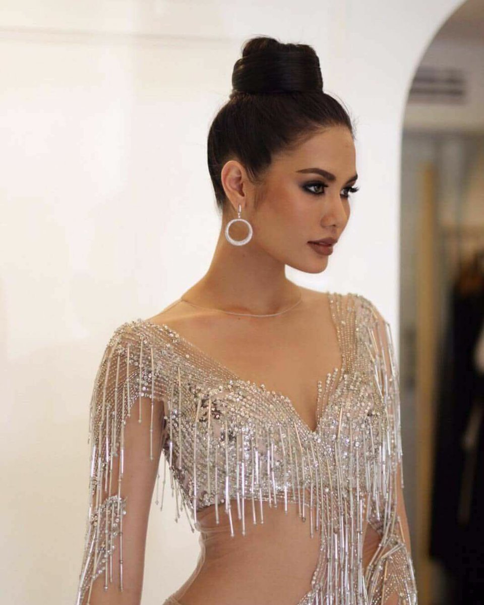 keepsom's tweet photo. #MissUniverse #Thailand สู้ๆสุดใจค่ะน้ำตาล https://t.co/eXv0KIwy7p