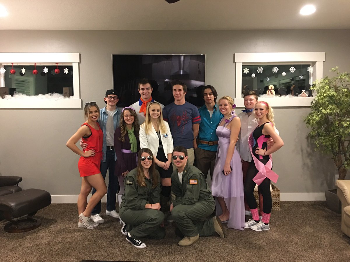 harrisvill5's tweet image. Great Sadies with the one and only RANGA😛 also a day late bday to the boy in the orange ascot🎈#lastchapter