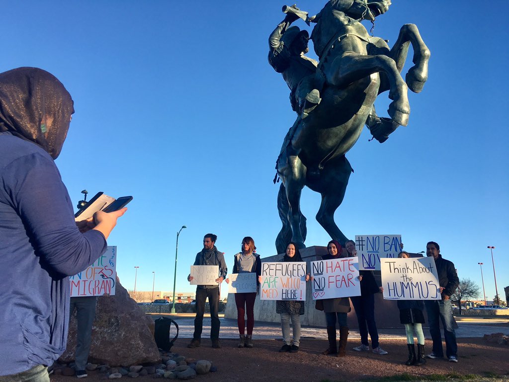 PHayesReports's tweet photo. HAPPENING NOW: Demonstrators from a local advocacy group are staging a peaceful protest outside El Paso airport. https://t.co/WvSLlTrr3q