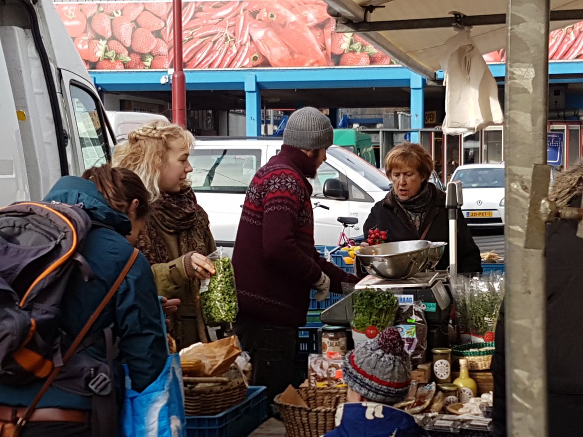 Biomonkie Buikslotermrerplein, Zaterdag groot vers <a href="/Biodynamische/">Biologische Markt</a>