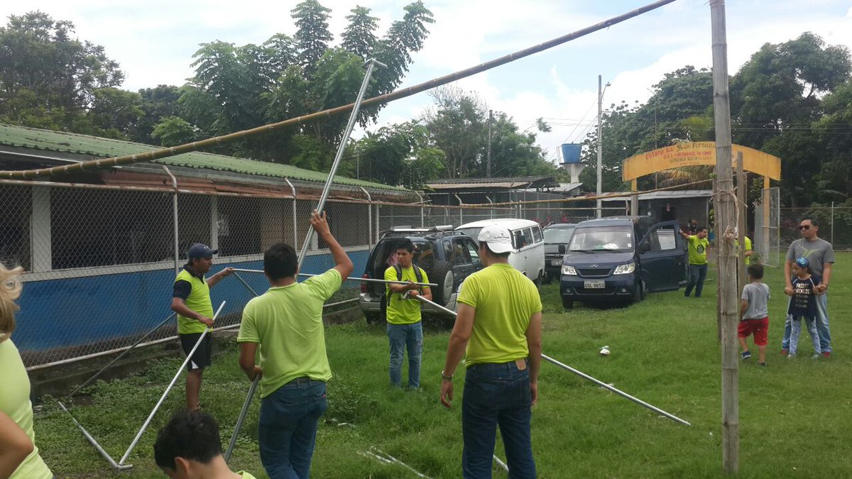 LicGoyes_G's tweet photo. .Gracias @scalderon35 @YulletErazo hermoso día de integración @CamGeneracional #Milagro1 #ElFuturoNoSeDetiene 💚UNA SOLA VUELTA💚 @Lenin https://t.co/STiGlVV6z7