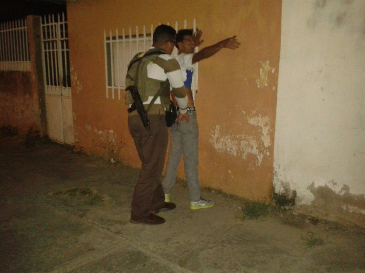 ramirezjcicpc's tweet photo. Cicpc aragua desplegado en la calles  dando Paz a sus habitantes https://t.co/nP2TYJ2t52