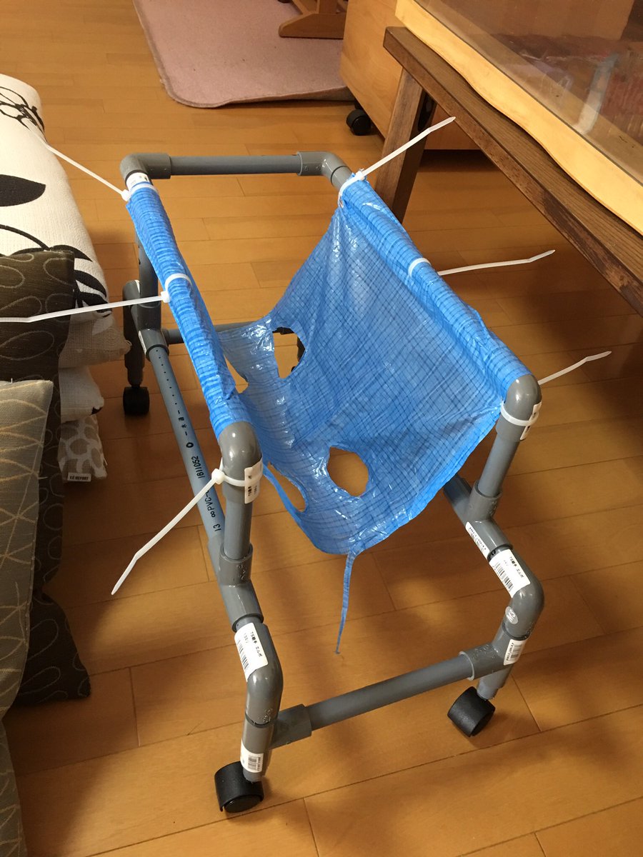 O Xrhsths 心理な獣医さん Sto Twitter 小型犬用簡易歩行補助器作りました 13mm径塩ビ管 1m3本 L字ジョイント8本 T字ジョイント10本 キャスター4つ 締結バンド ブルーシートで総額3000円程度で作れます ノコギリ ハサミ プラスチック用ボンド 千枚通しを用意